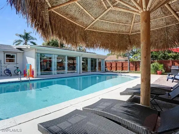 657 93rd Avenue N #2, Naples, FL 34108