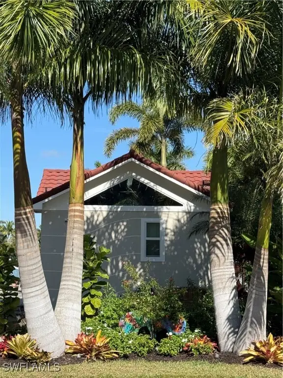 4437 Southern Breeze Drive, Naples, FL 34114