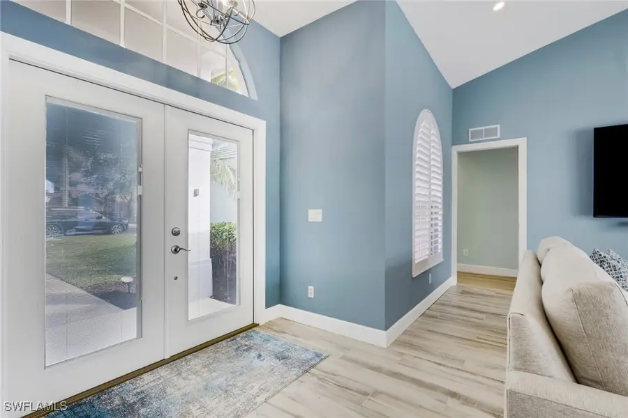 1092 Tivoli Drive, Naples, FL 34104 - Image #3