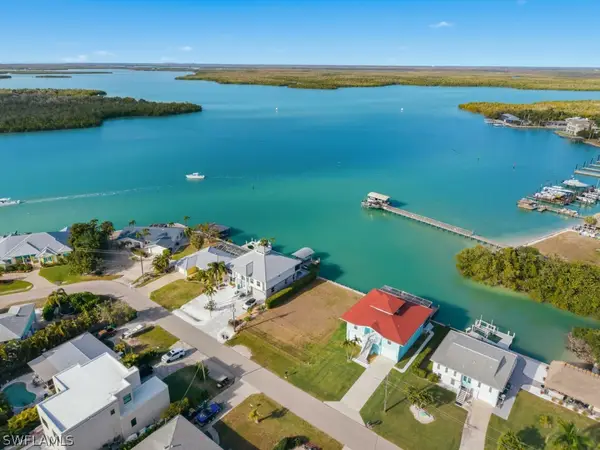 107 Pago Pago Drive W, Naples, FL 34113