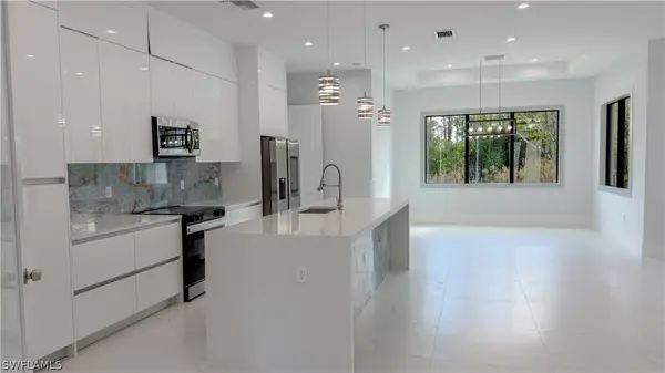 3302 64th Ne Avenue, Naples, FL 34120