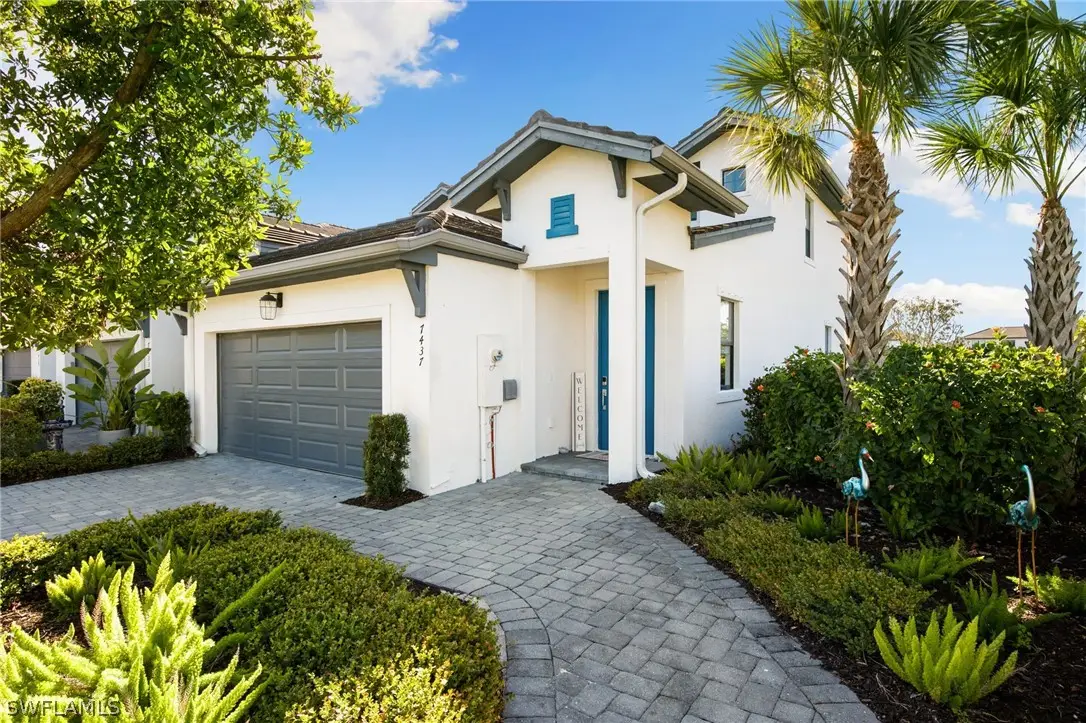 7437 Rockefeller Drive, Naples, FL 34119 - Image #1
