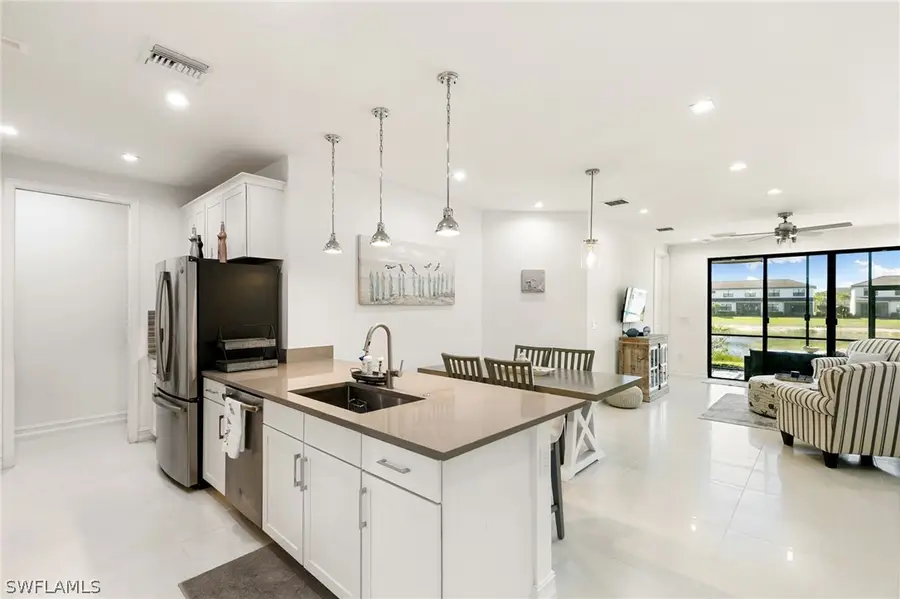 7437 Rockefeller Drive, Naples, FL 34119 - Image #3