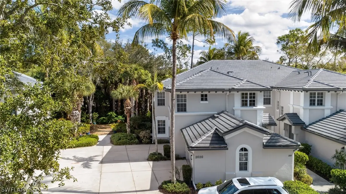 2020 Tarpon Bay Drive N #101, Naples, FL 34119 - Image #1