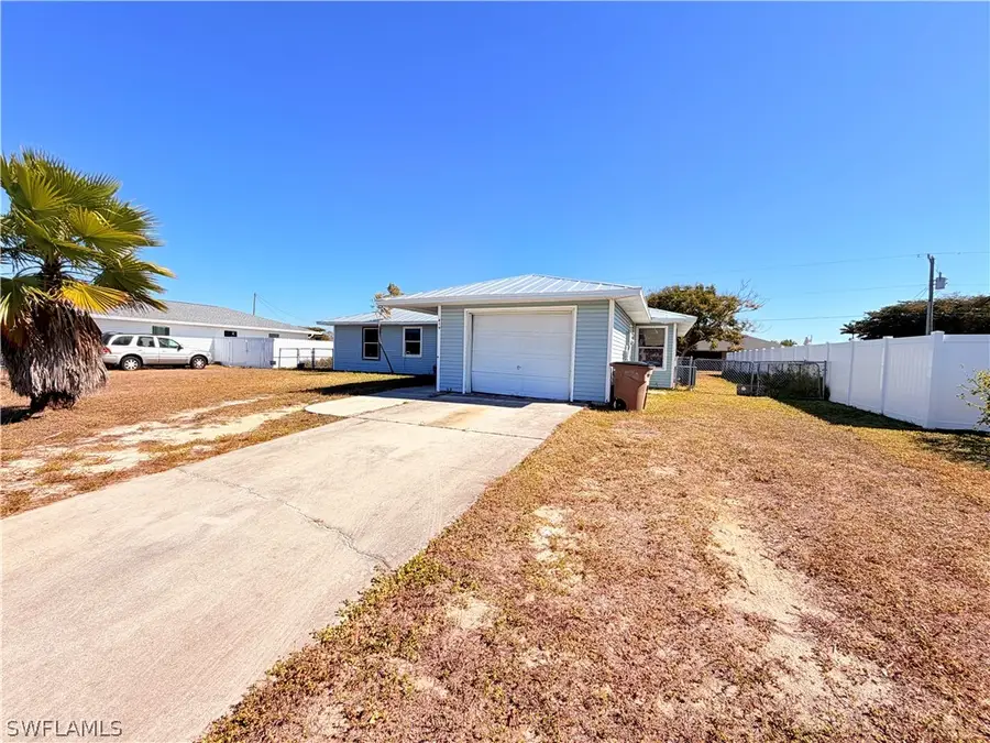 419 NE 16th Place, Cape Coral, FL 33909 - Image #3