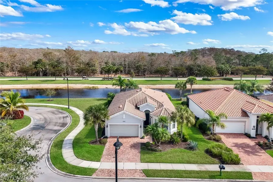 9065 Siesta Bay Drive, Naples, FL 34120 - Image #2