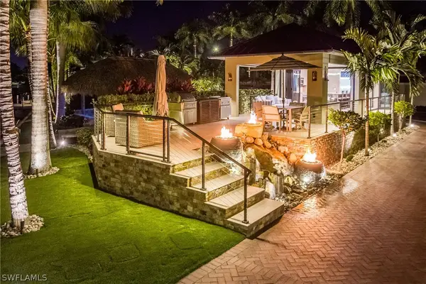 13323 Snook Circle, Naples, FL 34114