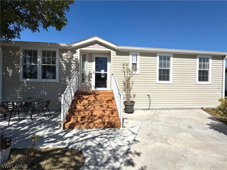 4750 Lantern Lane W, Estero, FL 33928 - Image #2