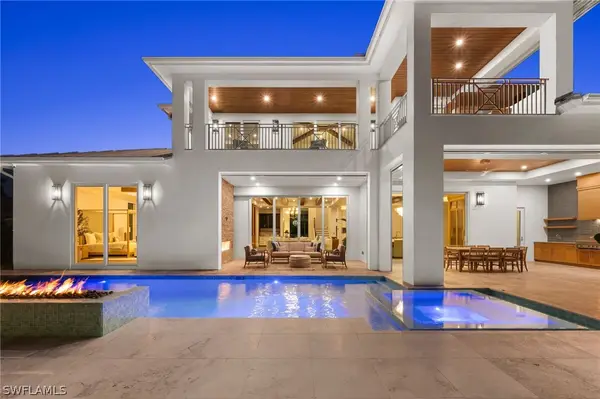 570 Harbour Drive, Naples, FL 34103