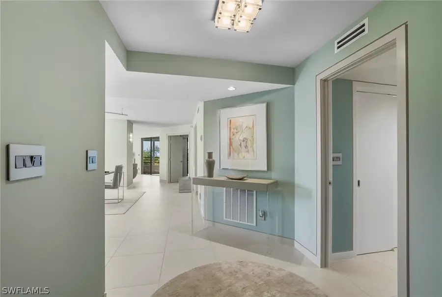 5555 Heron Point Drive #401, Naples, FL 34108 - Image #2