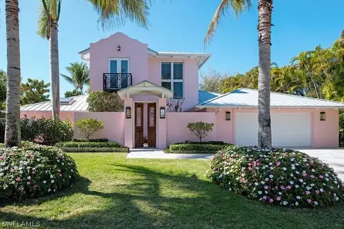 4875 Whispering Pine Way, Naples, FL 34103