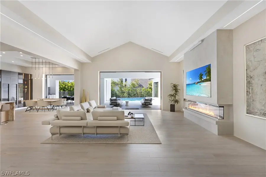 2485 Crayton Road, Naples, FL 34103 - Image #3