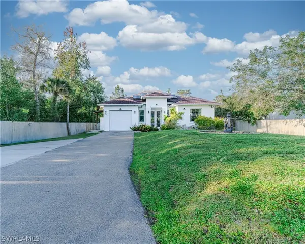 233 39th Avenue Ne, Naples, FL 34120