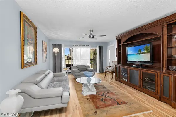 85 Saint Andrews Boulevard #B205, Naples, FL 34113