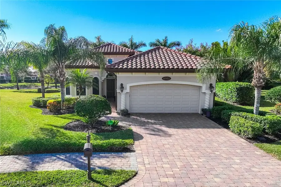 6502 Roma Way, Naples, FL 34113 - #2