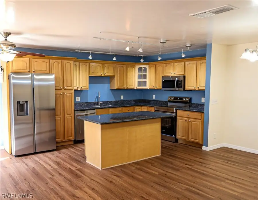 4053 Sandlewood Lane #1, Fort Myers, FL 33907 - #3