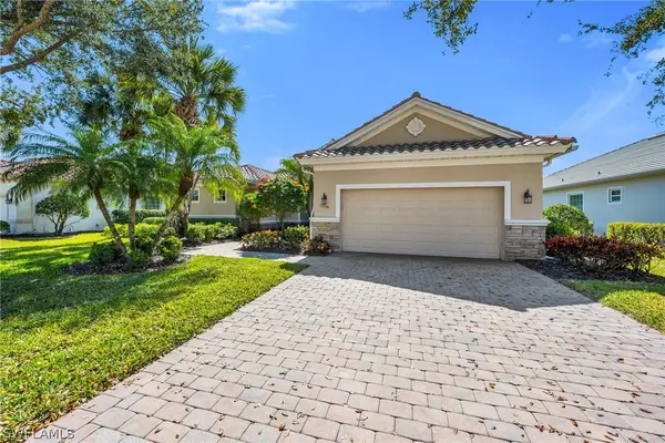 11906 Heather Woods Court, Naples, FL 34120