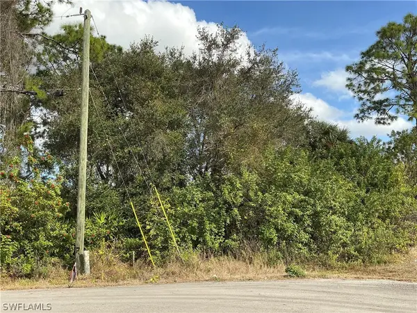 3700 Dora Avenue N, Lehigh Acres, FL 33971