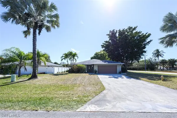 104 Johnnycake Drive, Naples, FL 34110