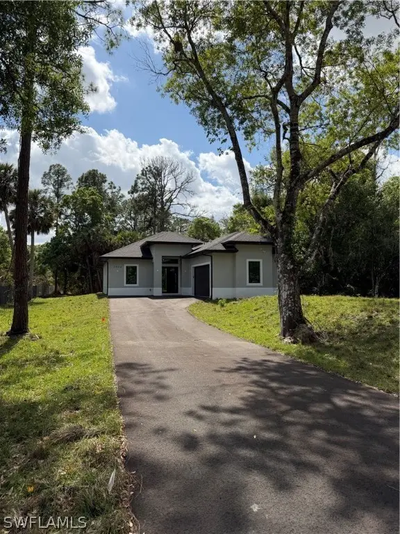 2864 66th Avenue Ne, Naples, FL 34120