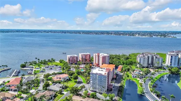 14819 Laguna Drive #403, Fort Myers, FL 33908