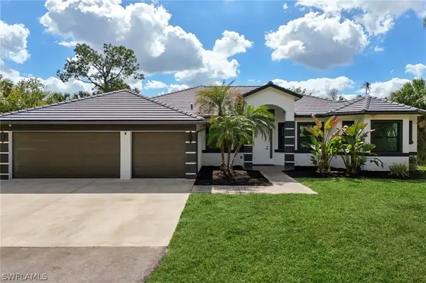 370 12th Avenue Nw, Naples, FL 34120