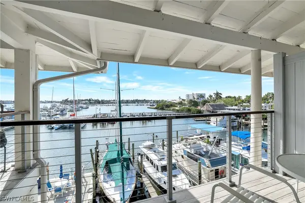 900 Broad Avenue S #320, Naples, FL 34102