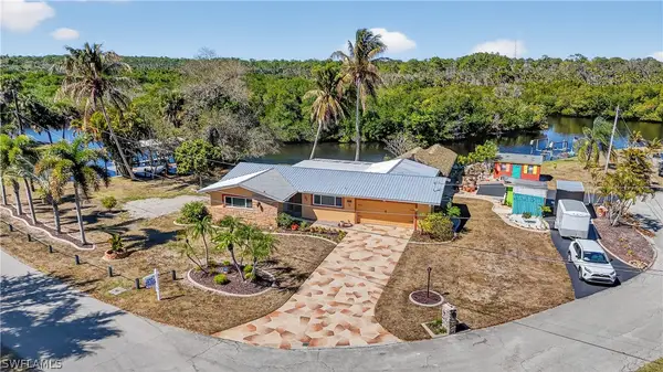 1324 Thompson Street, North Fort Myers, FL 33903