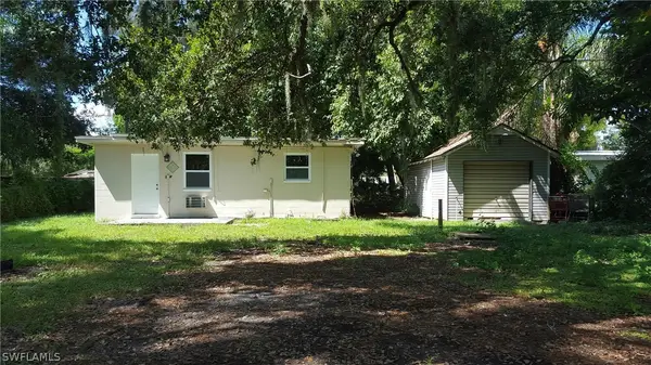 76 Crescent Lake Drive, North Fort Myers, FL 33917