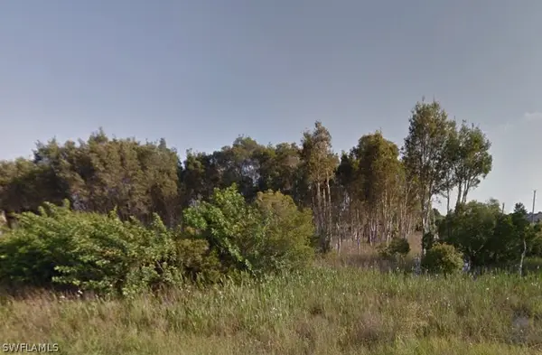 809 Alamo Street E, Lehigh Acres, FL 33974