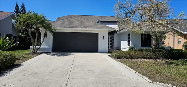 727 Warwick Place, Naples, FL 34104