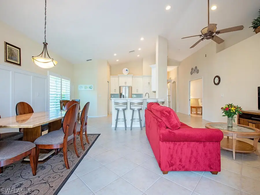 64 Glen Eagle Circle, Naples, FL 34104 - #2