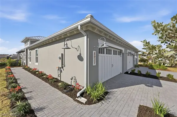 8937 Calypso Court, Naples, FL 34112