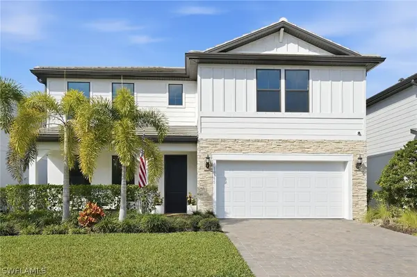 10395 Ventana Lane, Naples, FL 34120