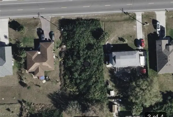 3211 23rd Street Sw, Lehigh Acres, FL 33976