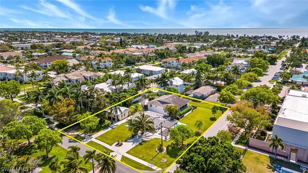 560 9th Avenue S, Naples, FL 34102