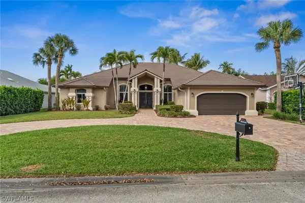 1905 Fairfax Circle, Naples, FL 34109