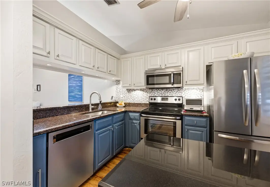 2018 Pine Isle Lane #2018, Naples, FL 34112 - #1