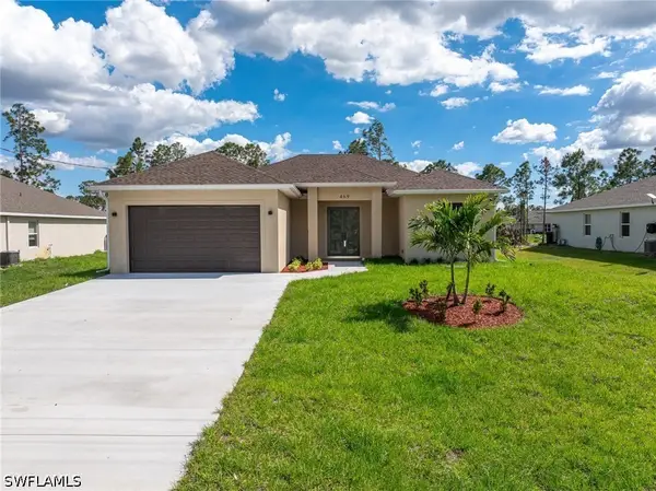 469 Woodman Dr, Lehigh Acres, FL 33972