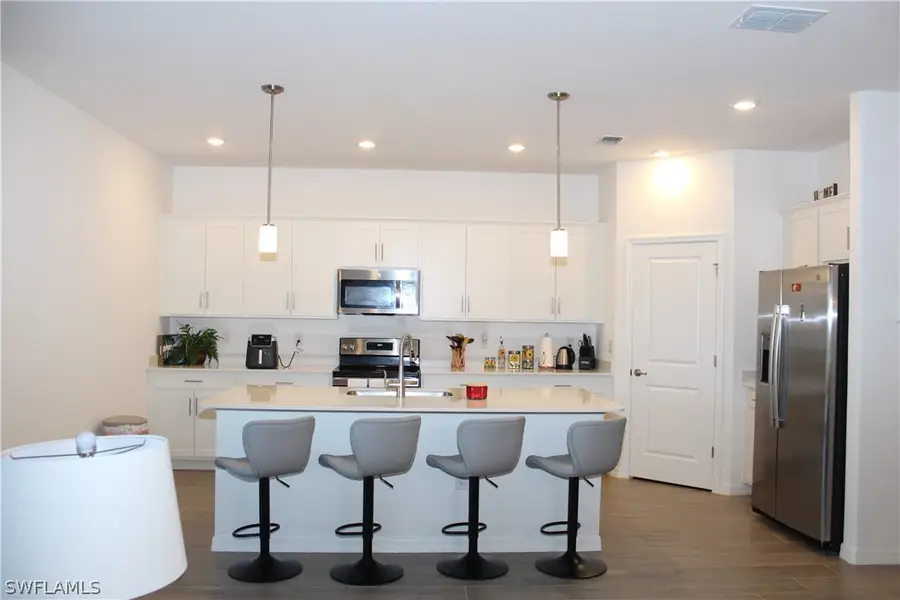 2261 Avocado Lane, Naples, FL 34120 - #3