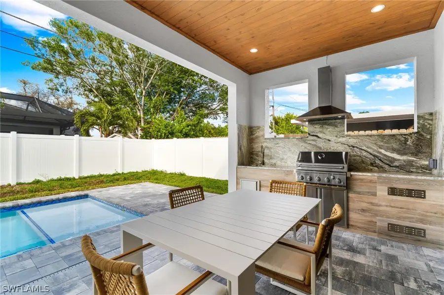 653 107th Avenue N, Naples, FL 34108 - #2