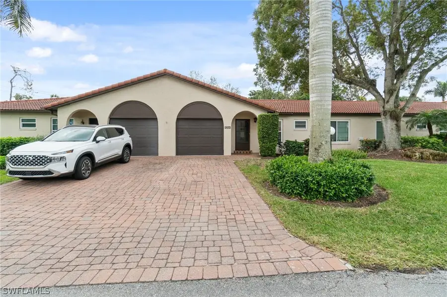 1094 Forest Lakes Drive, Naples, FL 34105 - #2