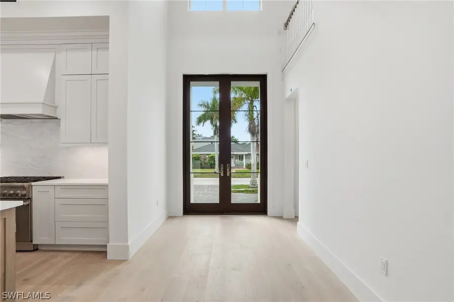 732 12th Street N, Naples, FL 34102 - #2