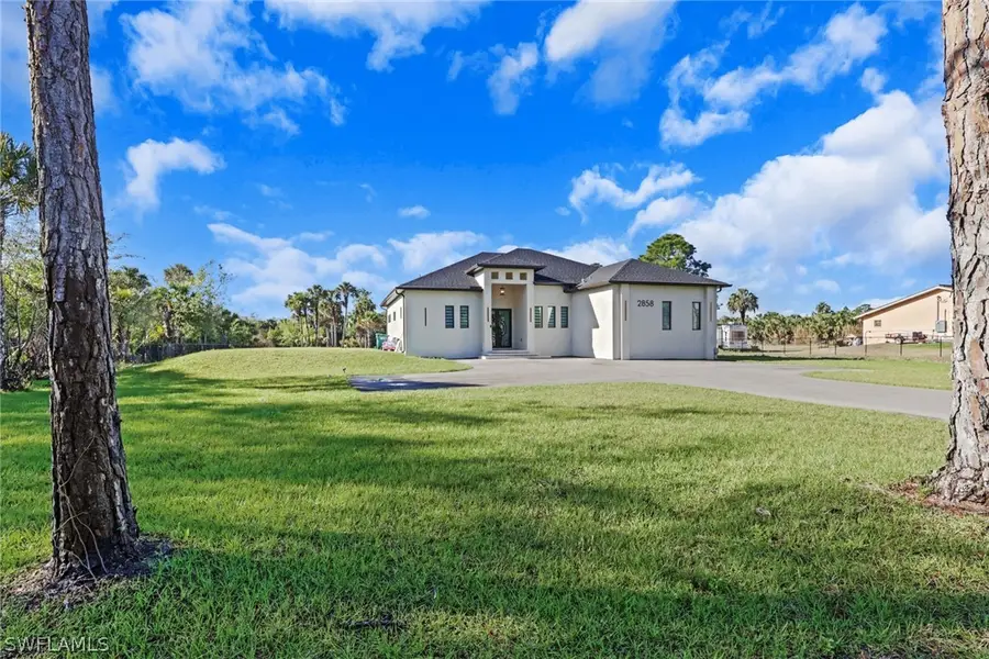 2858 26th Avenue Se, Naples, FL 34117 - #2