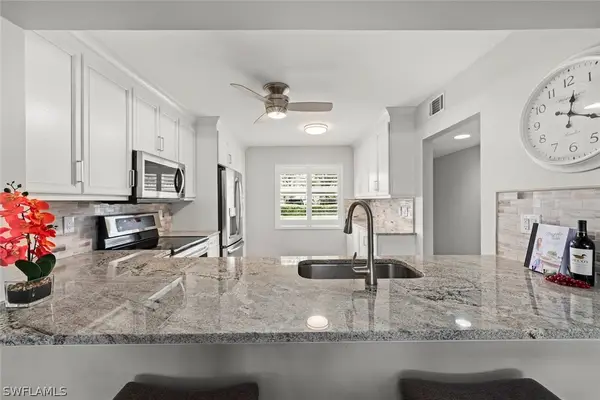 5965 Bloomfield Circle #B104, Naples, FL 34112