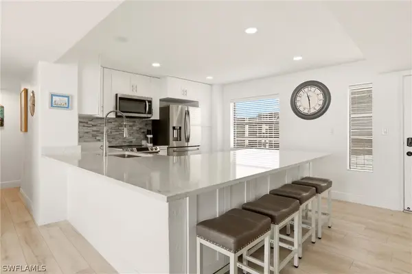 26300 Hickory Boulevard #806, Bonita Springs, FL 34134