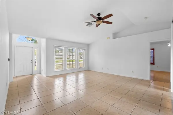 8220 Pennsylvania Boulevard, Fort Myers, FL 33967