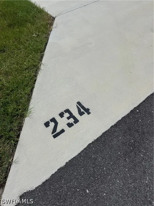 Address Withheld By Seller, Punta Gorda, FL 33982