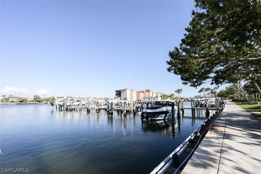 4090 Gulf Shore Boulevard N, Naples, FL 34103 - #2