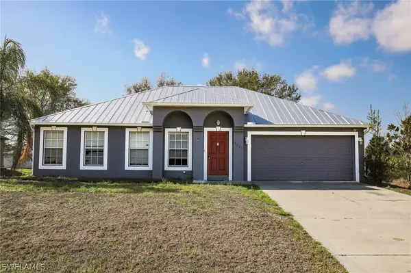 3209 54th Street W, Lehigh Acres, FL 33971